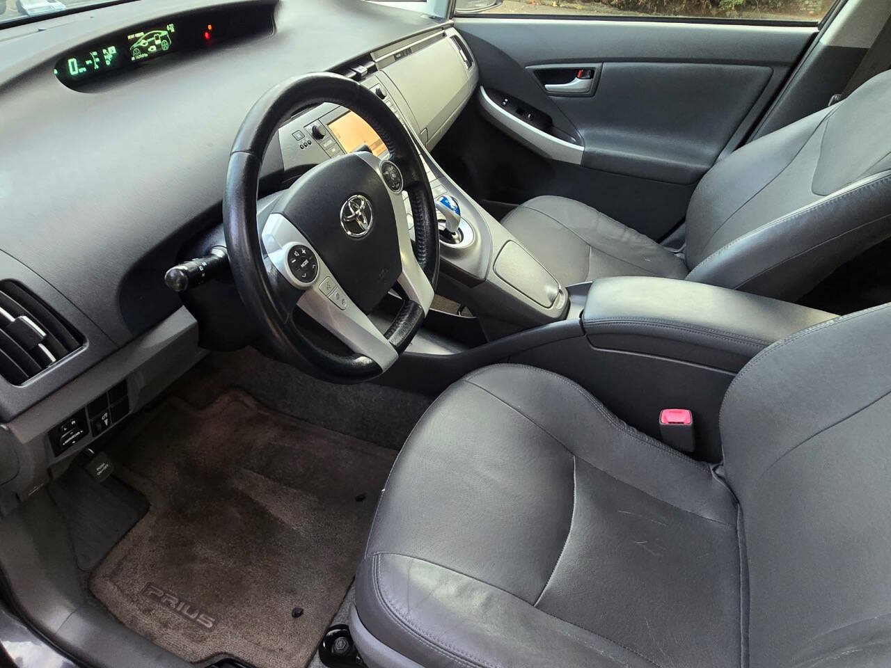 Used 2011 Toyota Prius Four w/ Navigation Pkg FWD image 12