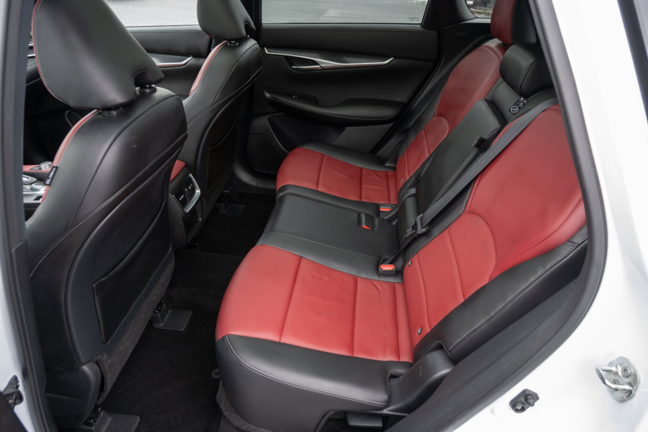 Used 2023 INFINITI QX50 Sport image 18