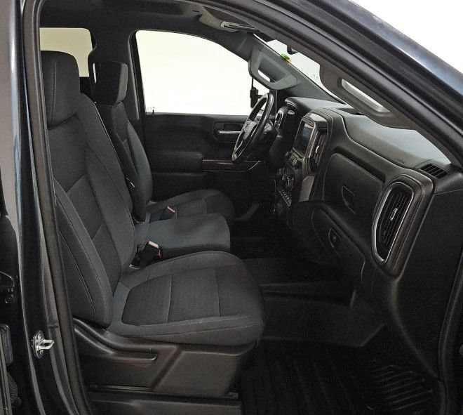 Used 2021 Chevrolet Silverado 1500 LT AWD/4WD image 8