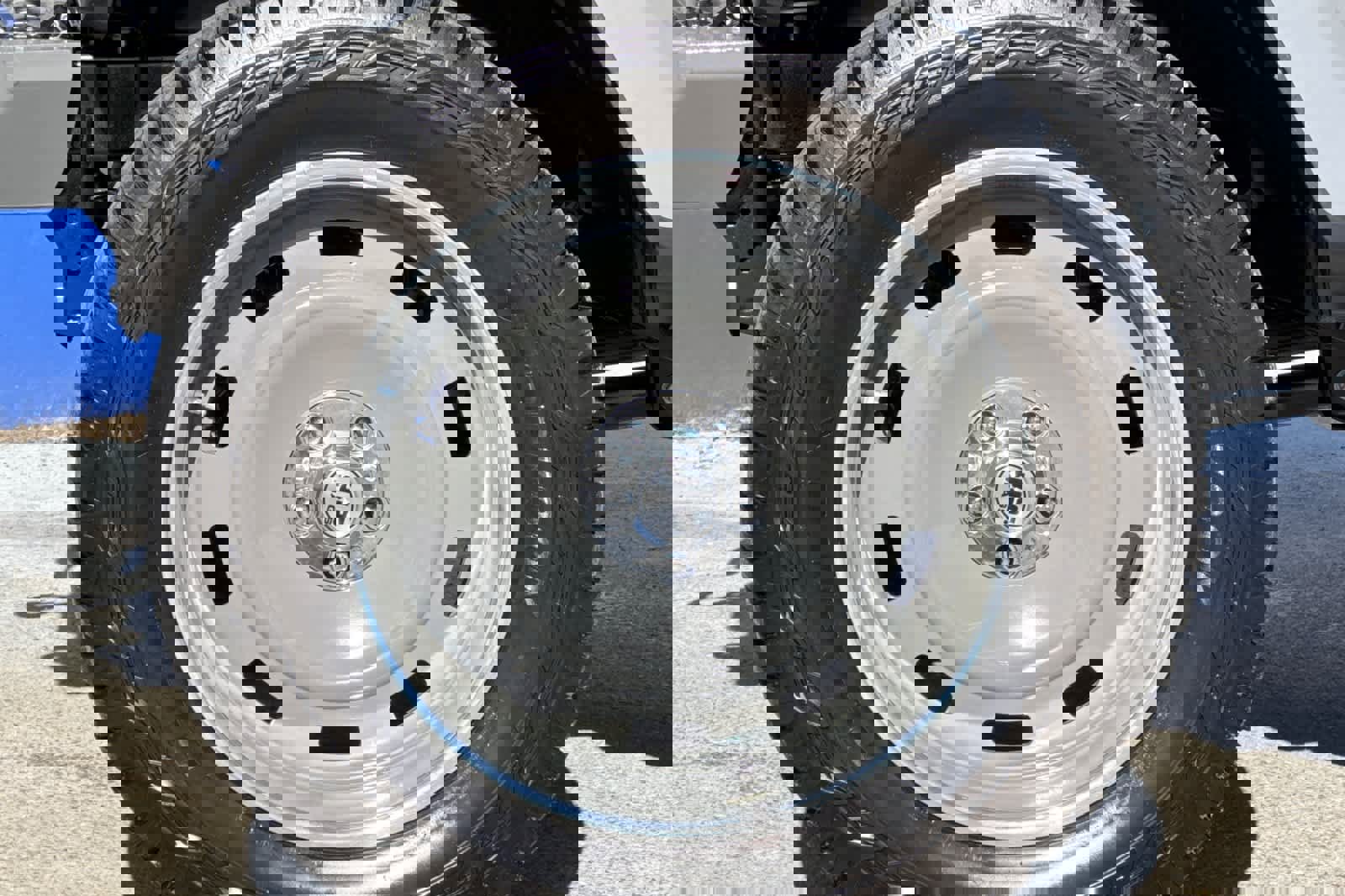 Used 2022 Jeep Wrangler Unlimited Sahara image 27