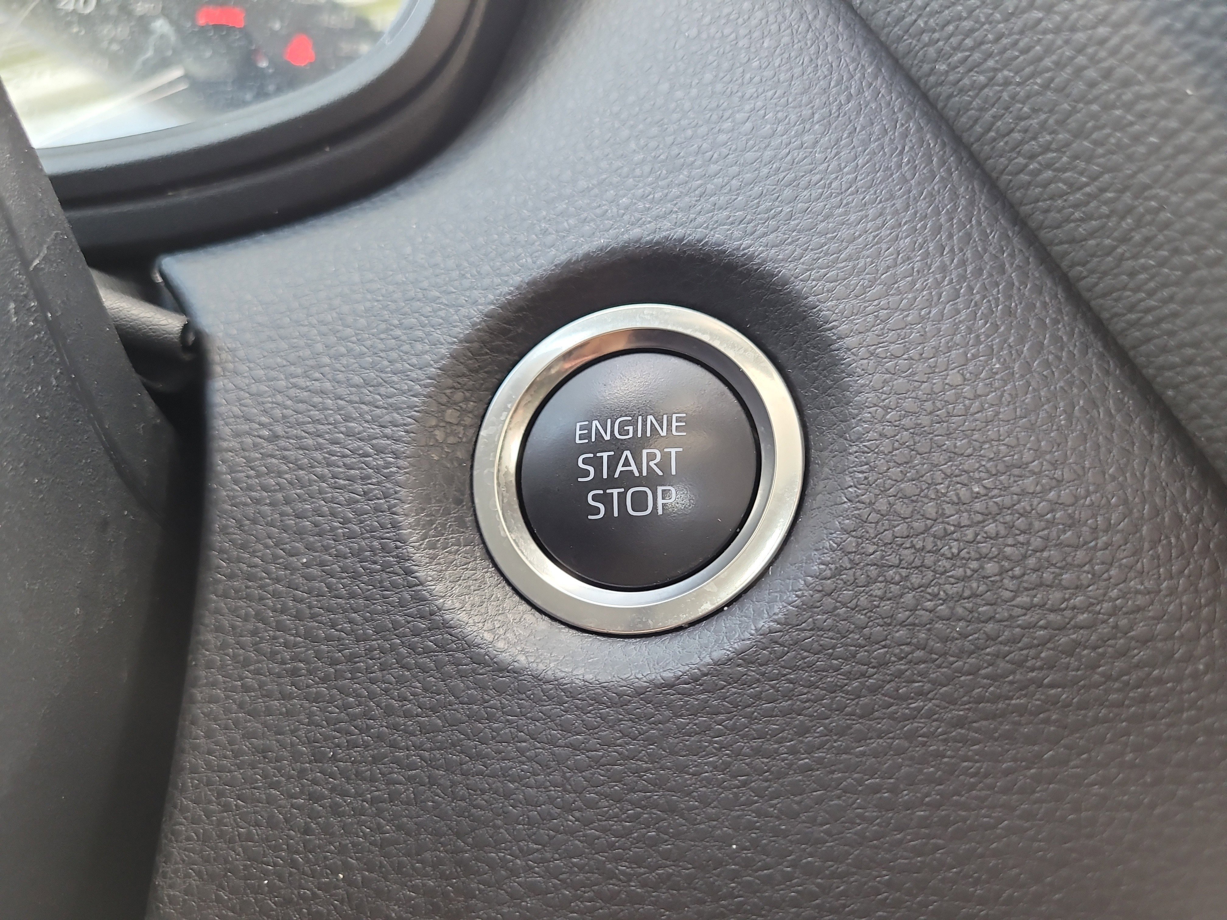 Certified 2025 Toyota Corolla SE image 25