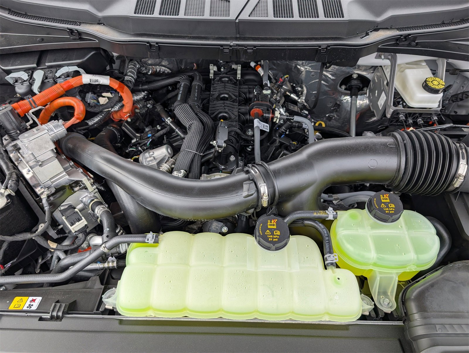 New 2025 Ford F150 XLT w/ Equipment Group 303A High image 14