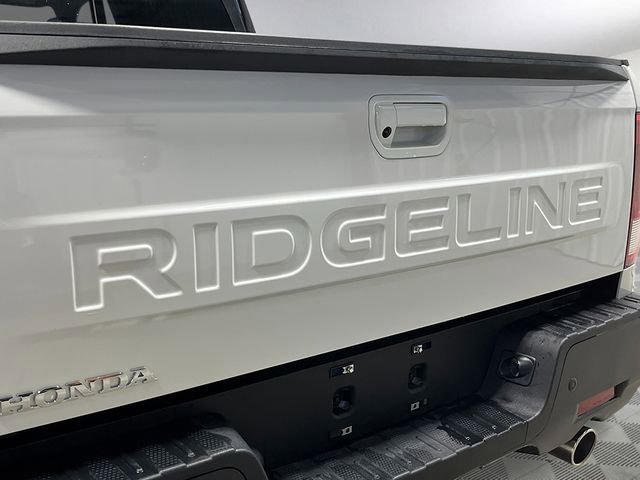 New 2026 Honda Ridgeline Black Edition image 6