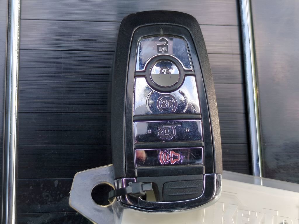 Used 2023 Lincoln Aviator Reserve w/ Equipment Group 201A image 31