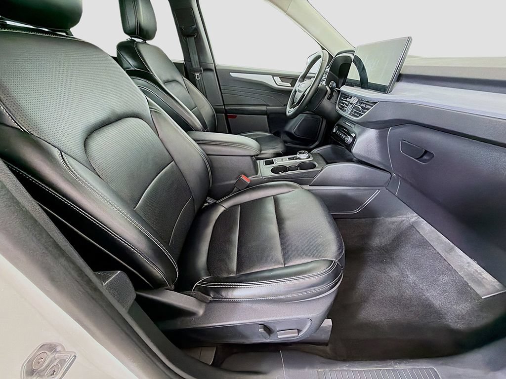 Used 2024 Ford Escape Platinum AWD/4WD image 22