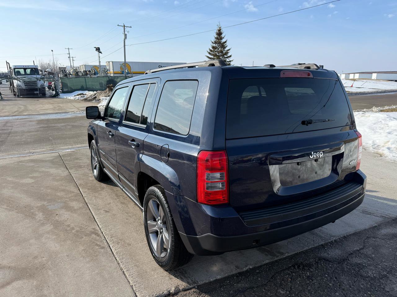 Used 2015 Jeep Patriot High Altitude image 7