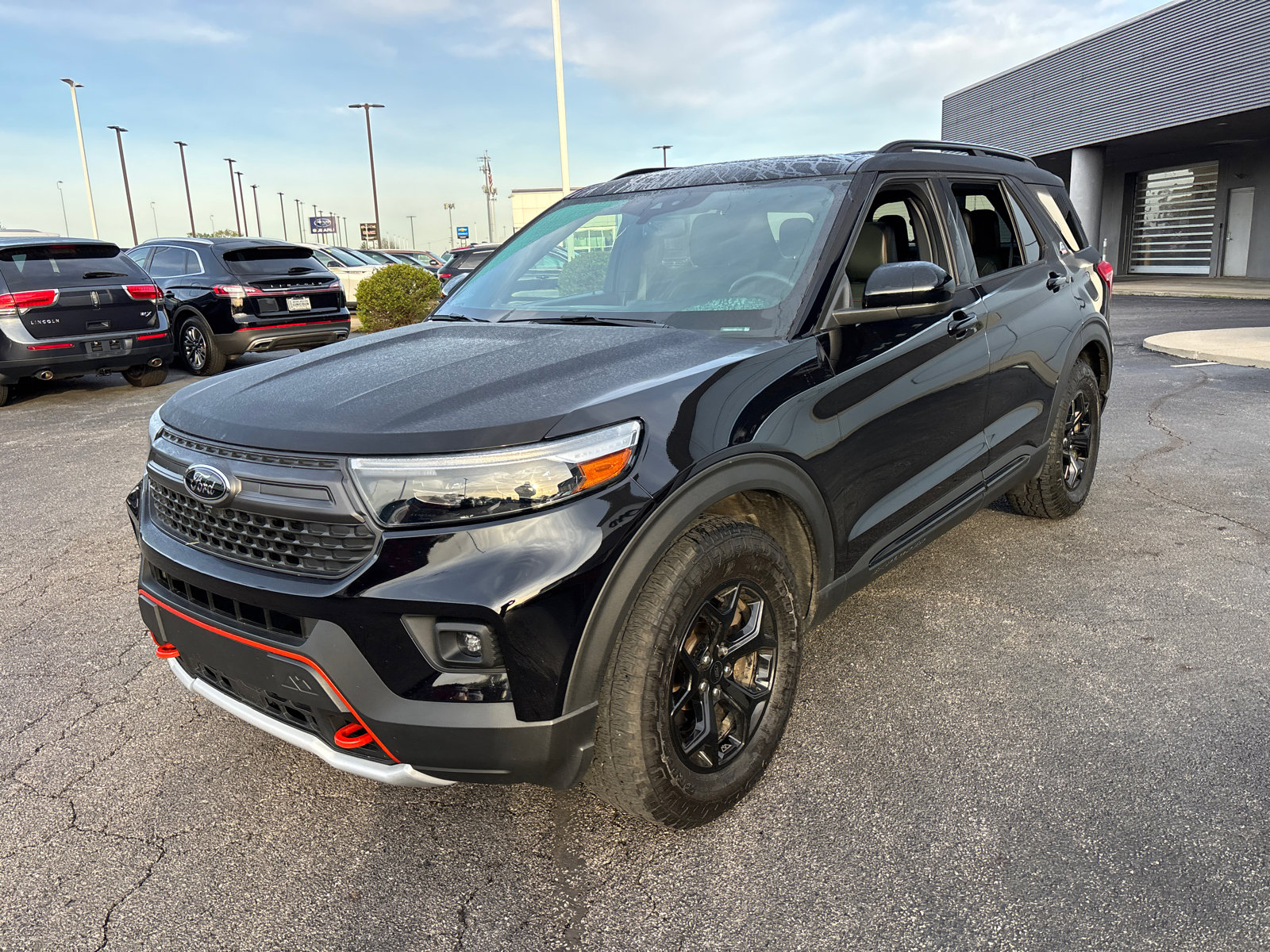 Used 2022 Ford Explorer Timberline w/ Timberline Technology Package AWD/4WD image 3