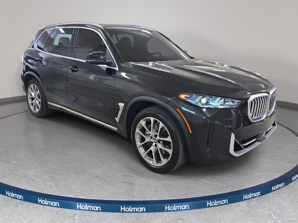 Certified 2024 BMW X5 xDrive40i w/ Premium Package AWD/4WD image 3