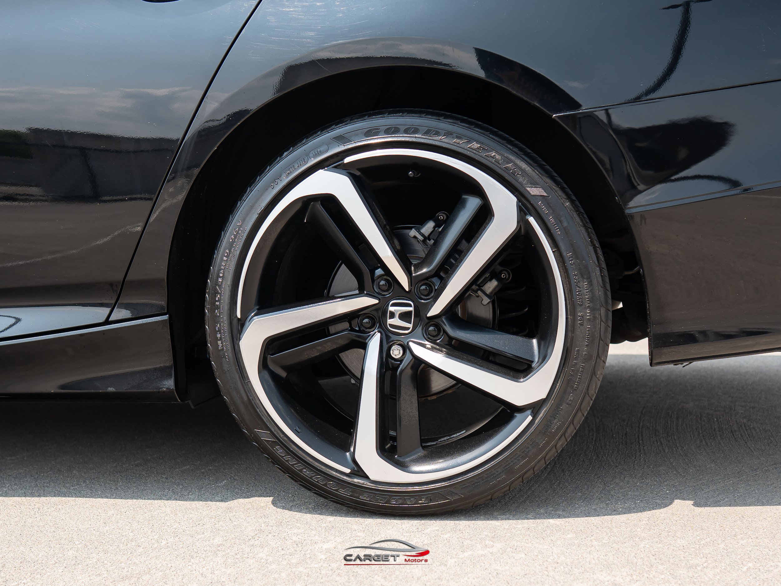 Used 2019 Honda Accord Sport image 12