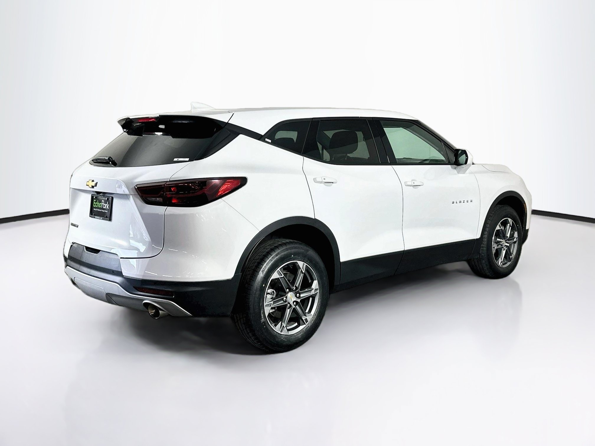 Used 2026 Chevrolet Blazer LT FWD image 9