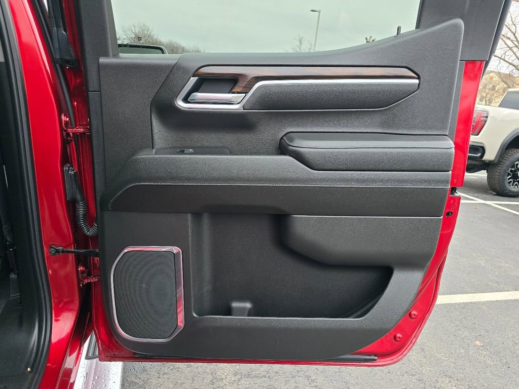 Certified 2025 GMC Sierra 1500 SLT w/ SLT Premium Plus Package image 32