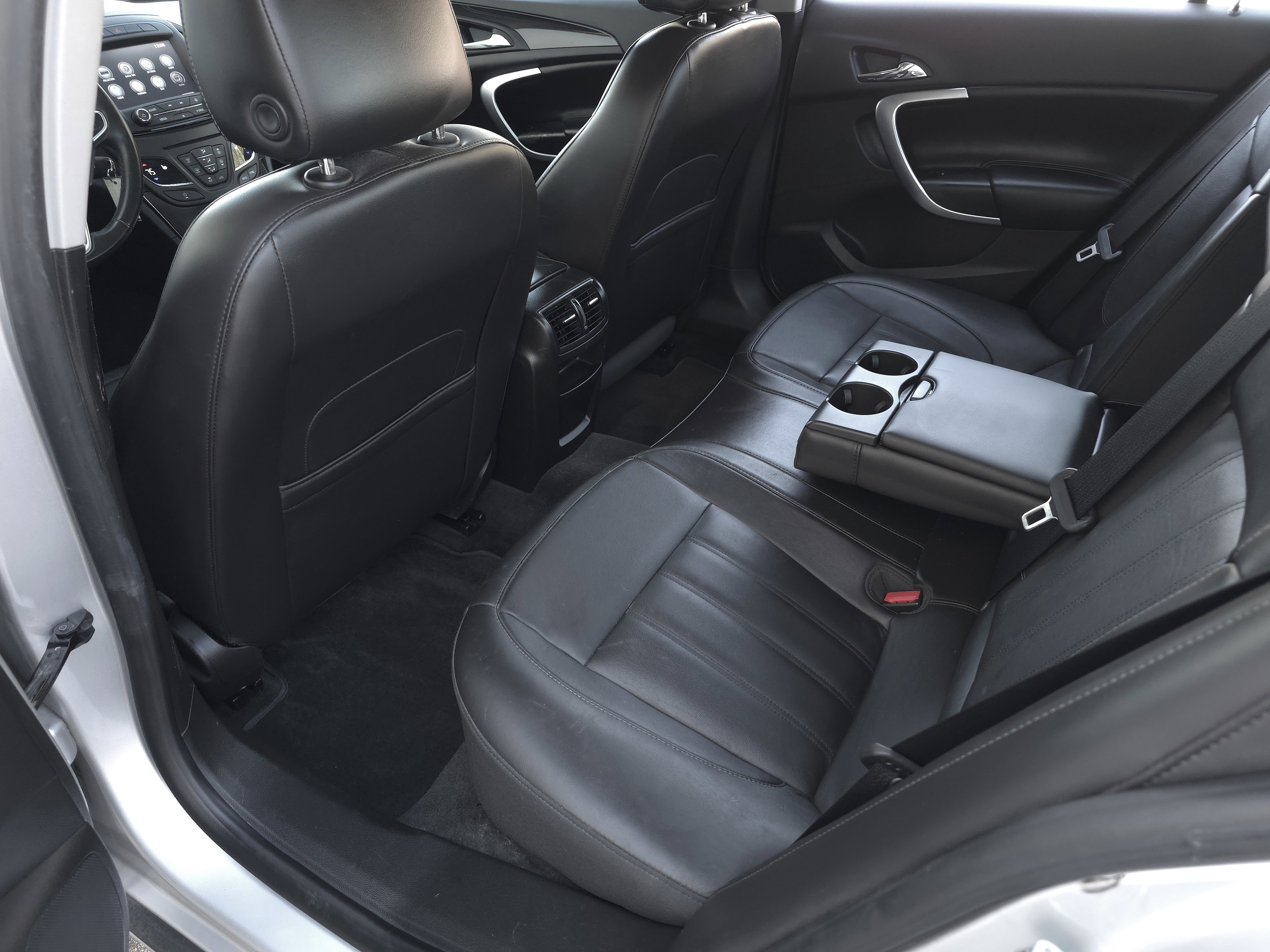 Used 2017 Buick Regal Sport Touring image 26