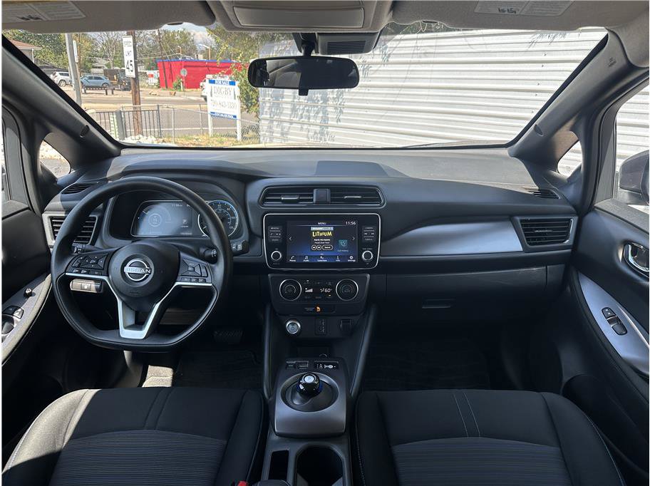 Used 2025 Nissan Leaf S FWD image 17