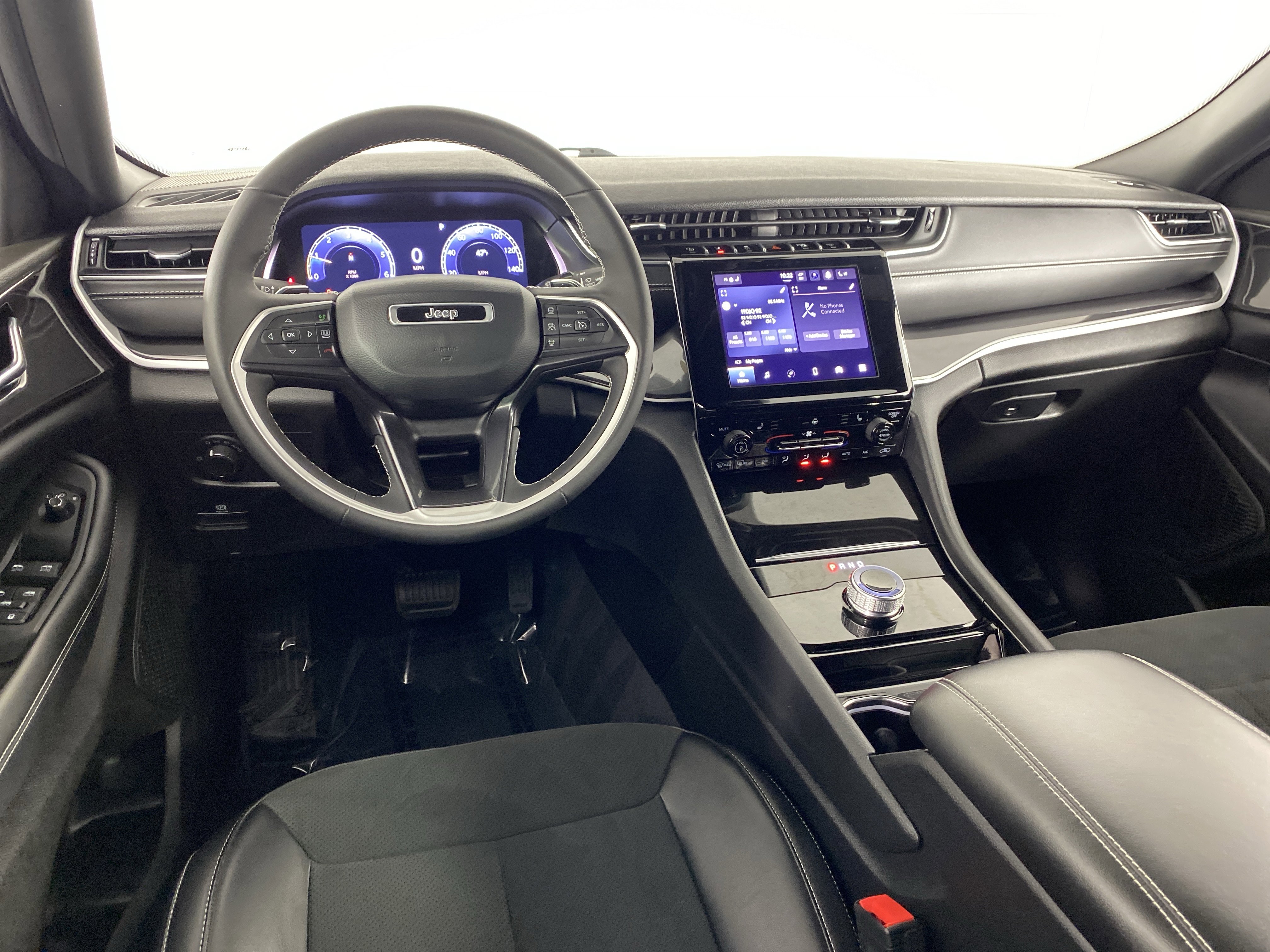 Used 2023 Jeep Grand Cherokee L Laredo image 35