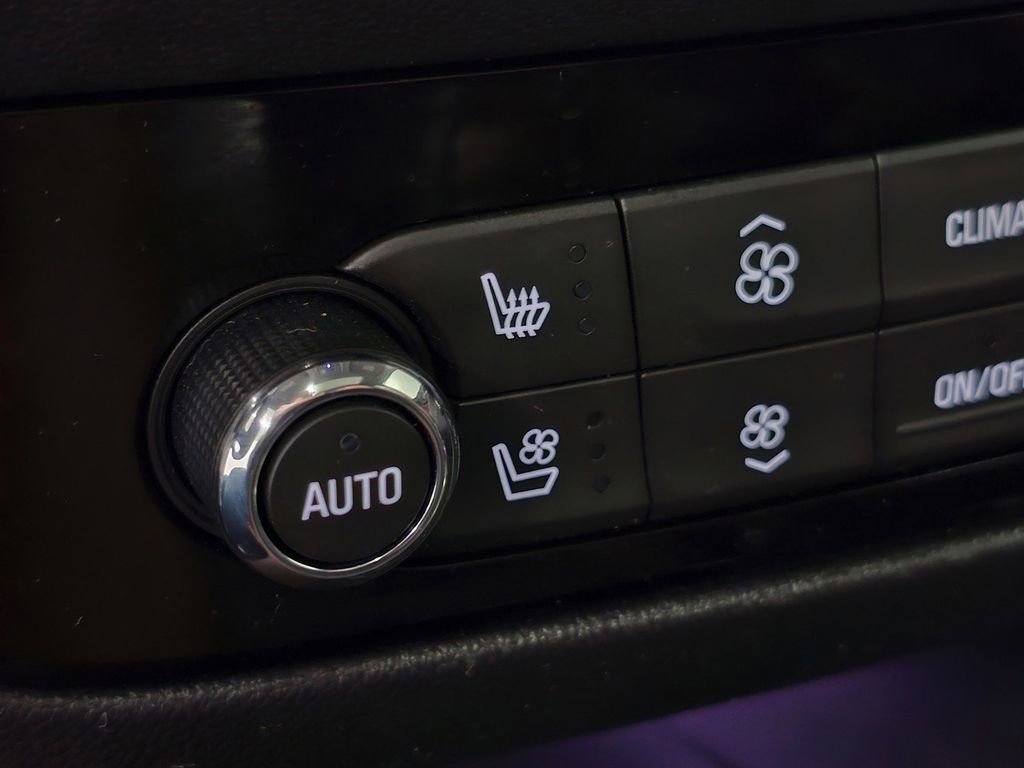 Used 2019 Buick Enclave Avenir w/ Avenir Technology Package AWD/4WD image 21