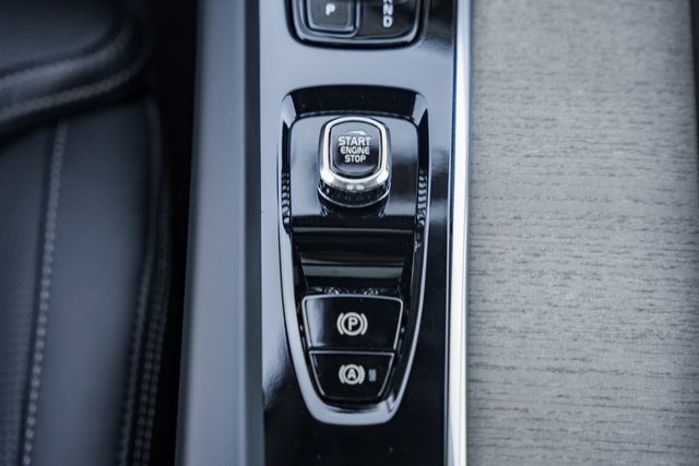 New 2026 Volvo XC60 B5 Ultra w/ Protection Package Premier image 26