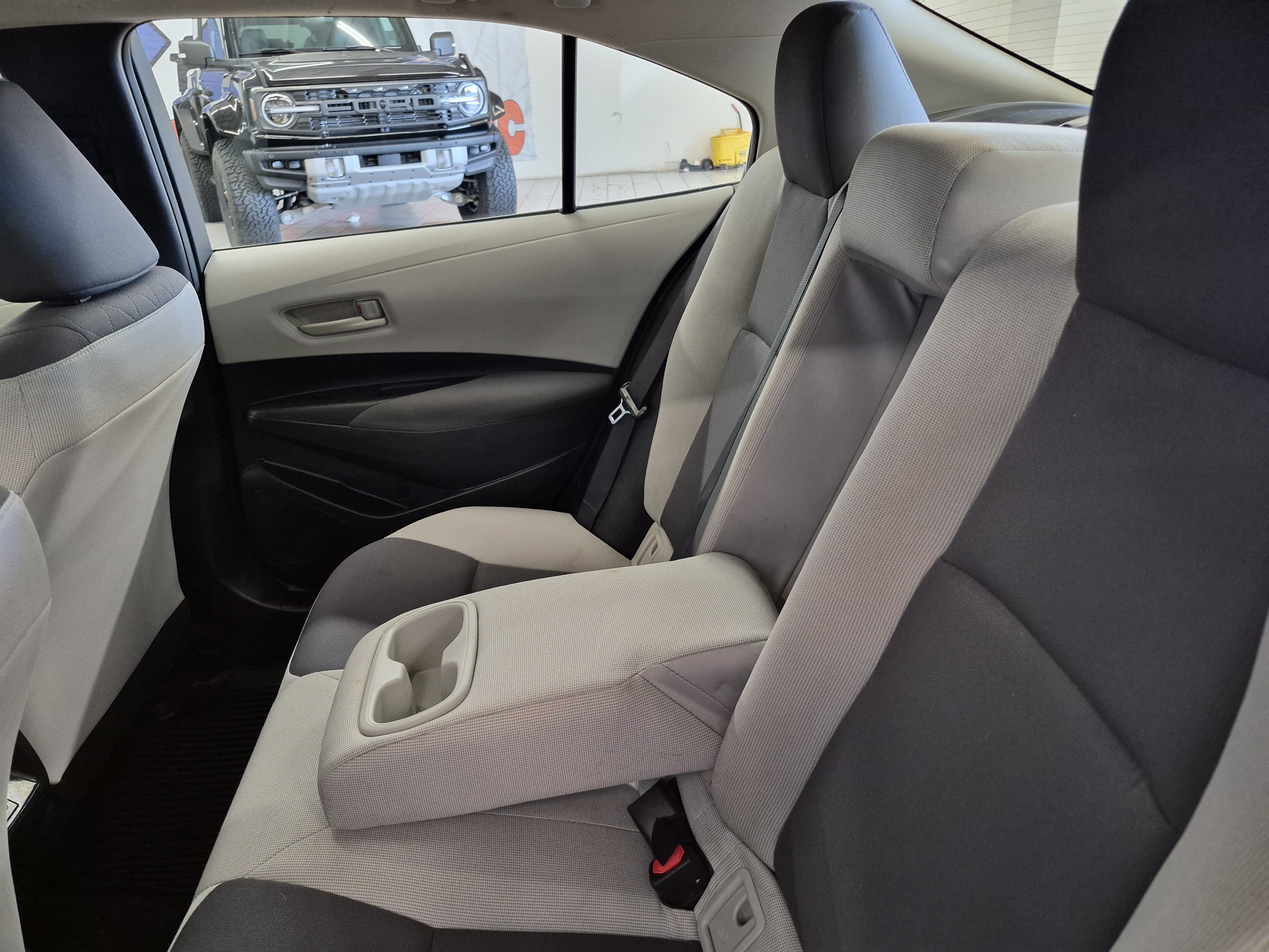 Used 2023 Toyota Corolla LE FWD image 15