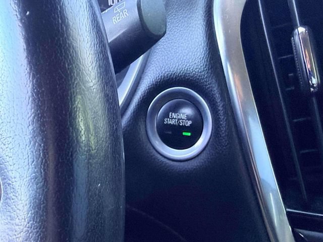 Used 2020 Chevrolet Traverse LT FWD image 26