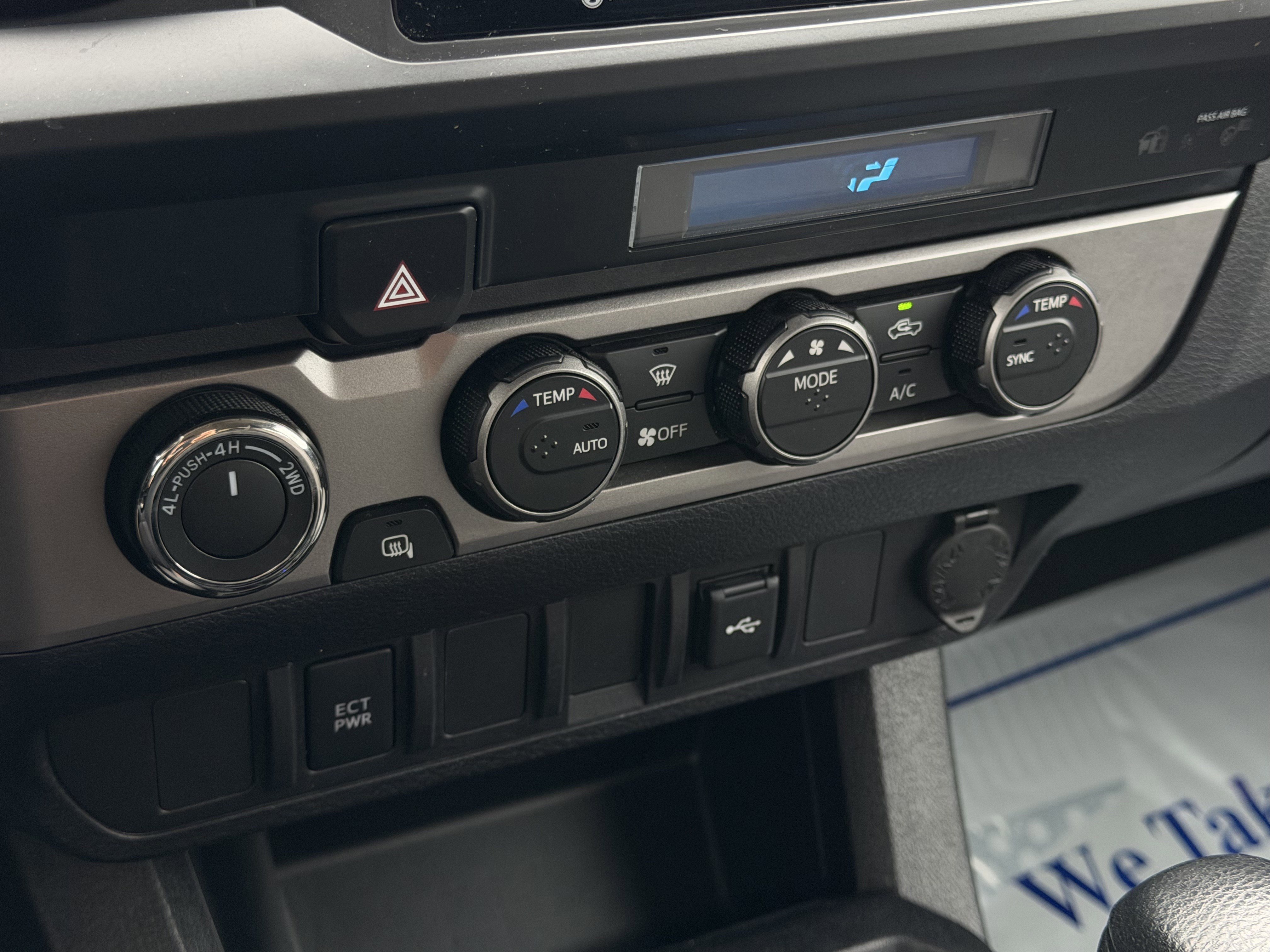 Used 2023 Toyota Tacoma SR AWD/4WD image 23