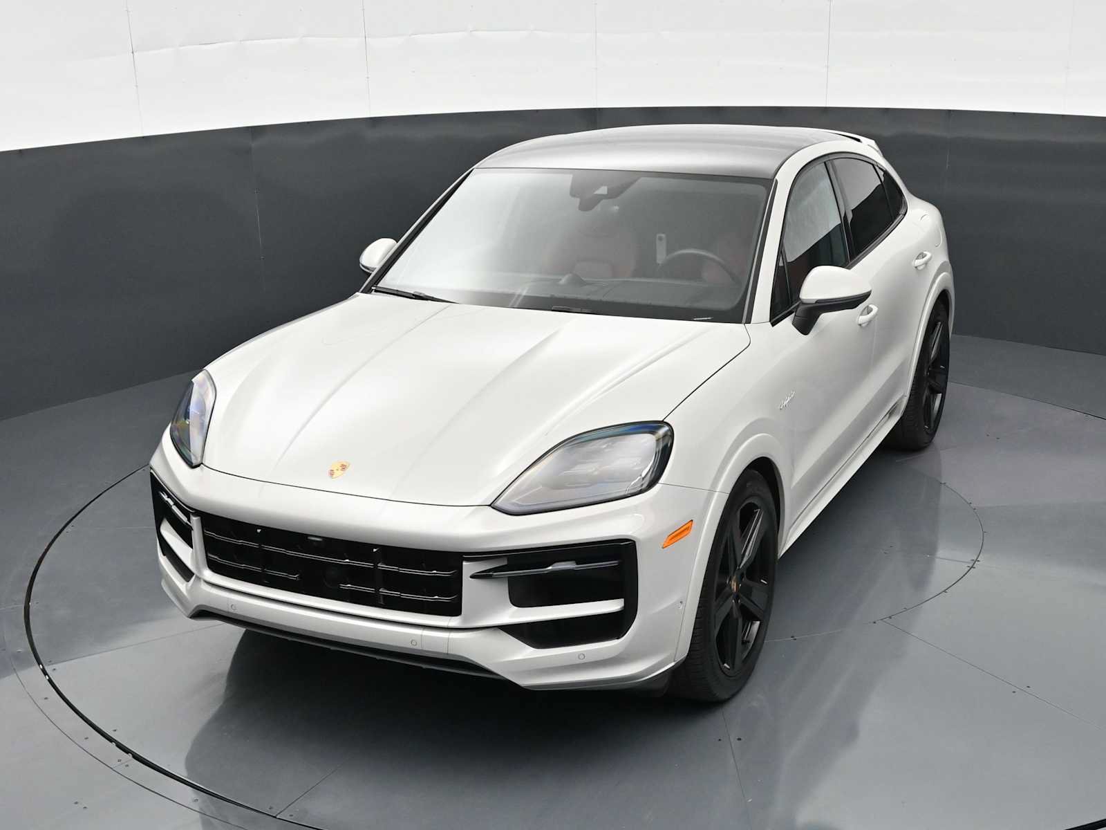 Certified 2025 Porsche Cayenne S AWD/4WD image 31