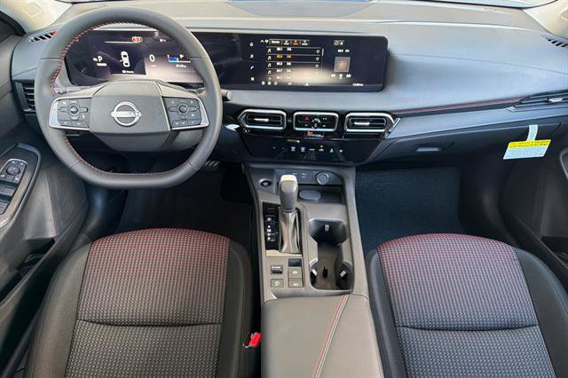 New 2027 Nissan Sentra SR w/ Floor Mat Package FWD image 14