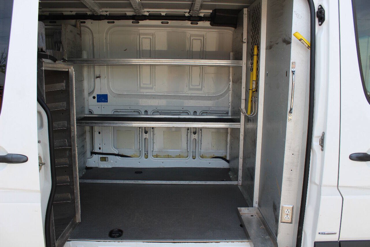 Used 2013 Mercedes-Benz Sprinter 2500 image 14