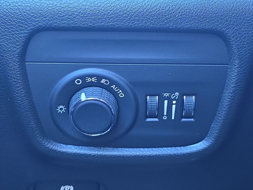 New 2025 Jeep Grand Cherokee Laredo image 26