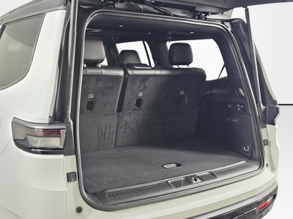 New 2026 Jeep Grand Wagoneer 4WD image 17