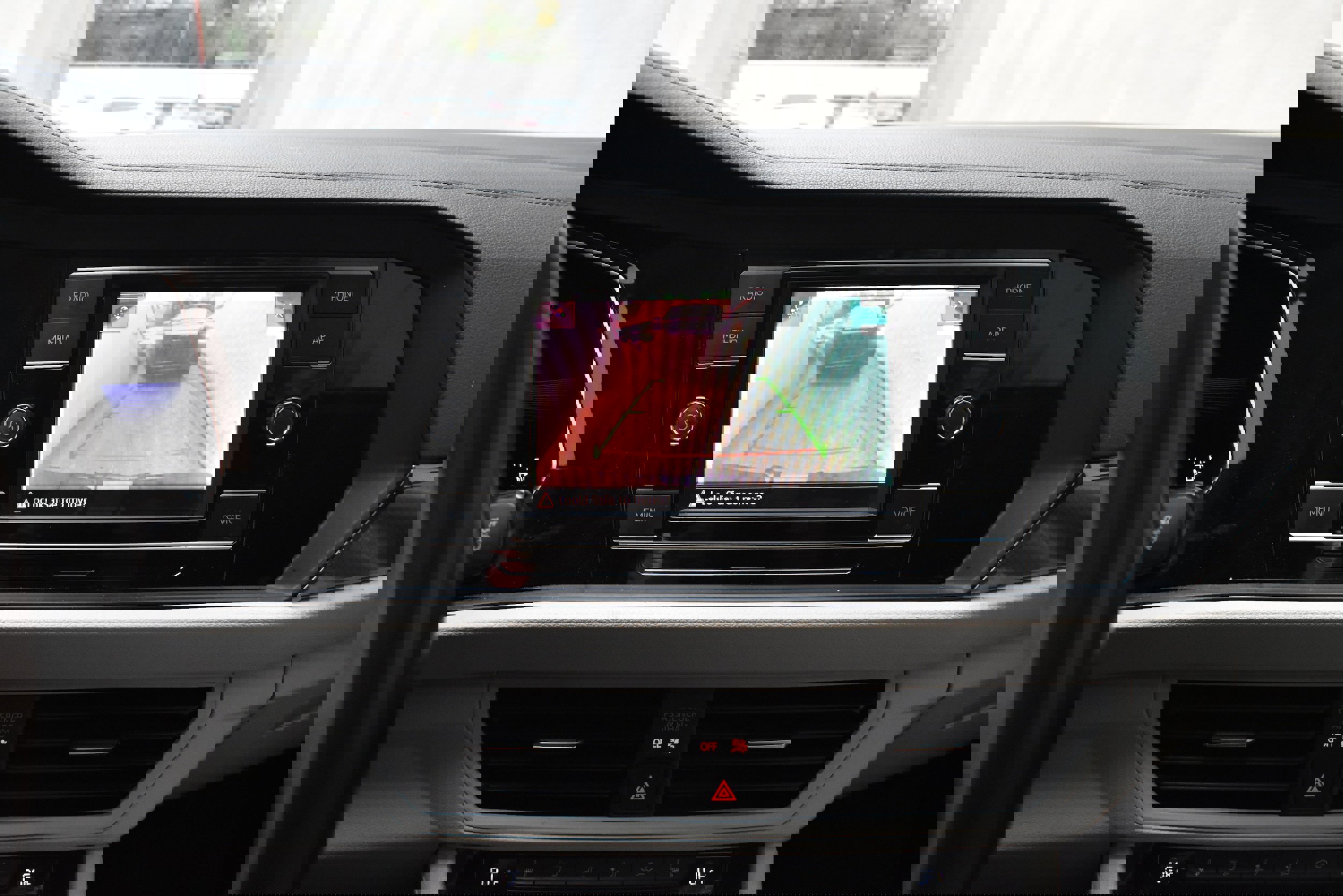 Used 2022 Volkswagen Jetta SE image 35