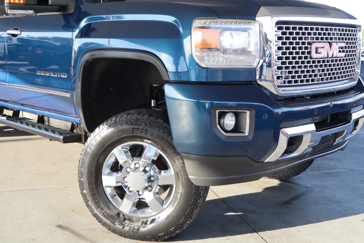 Used 2016 GMC Sierra 3500 Denali w/ Duramax Plus Package AWD/4WD image 2