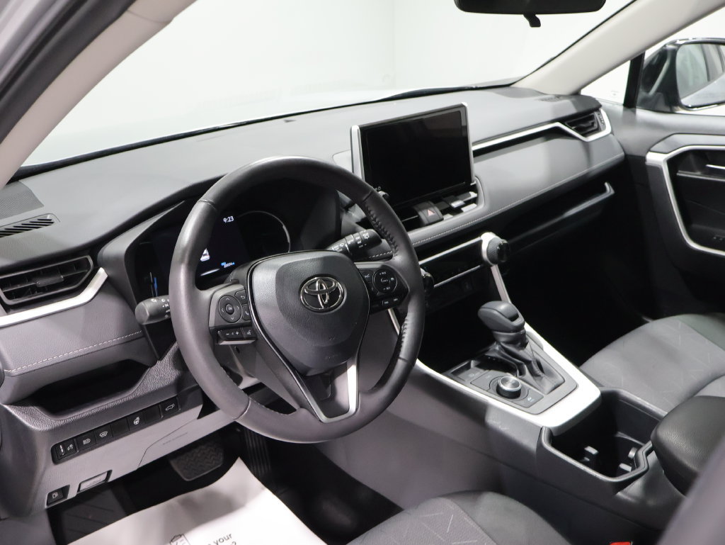 Certified 2025 Toyota RAV4 XLE w/ Convenience Package AWD/4WD image 16