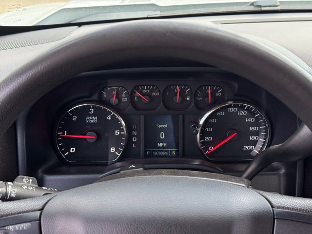 Used 2018 Chevrolet Silverado 1500 Custom w/ Custom Convenience Package AWD/4WD image 27
