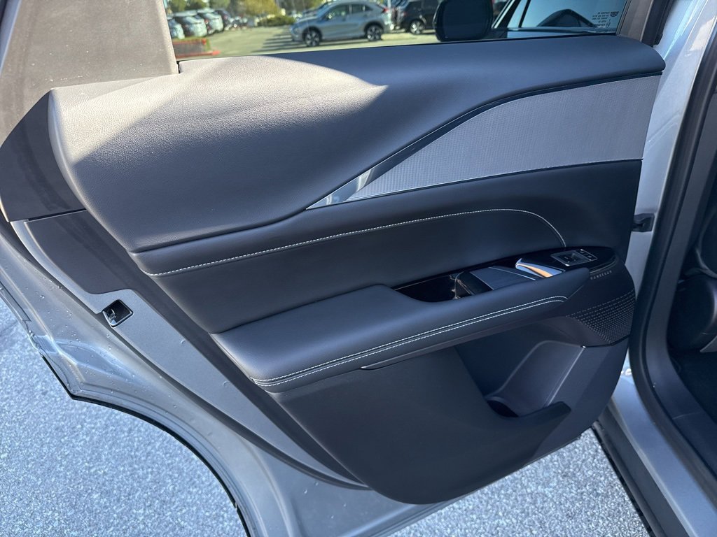 Used 2024 Cadillac Lyriq Tech w/ Driver Assist Package image 29