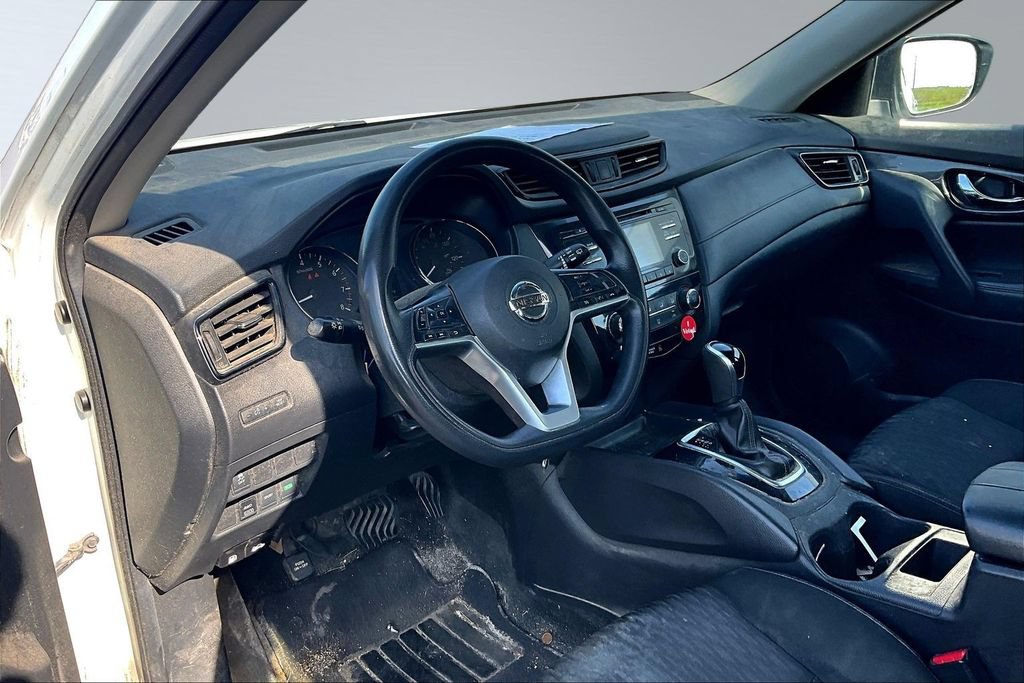 Used 2017 Nissan Rogue S AWD/4WD image 14