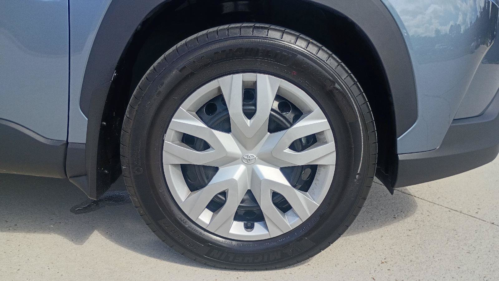 Used 2026 Toyota Corolla Cross L FWD image 21