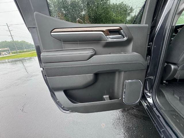 New 2025 GMC Sierra 1500 Elevation image 35