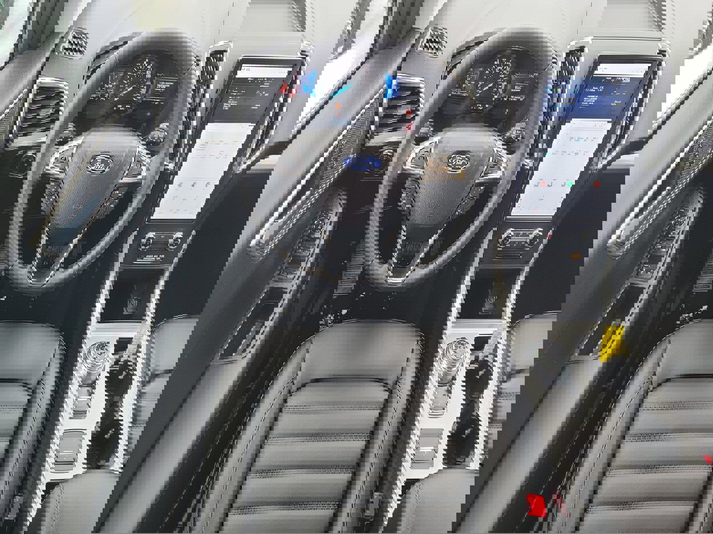 Used 2024 Ford Edge SEL w/ Convenience Package image 14