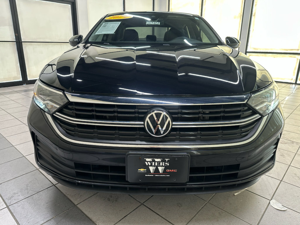 Used 2024 Volkswagen Jetta SE FWD image 13