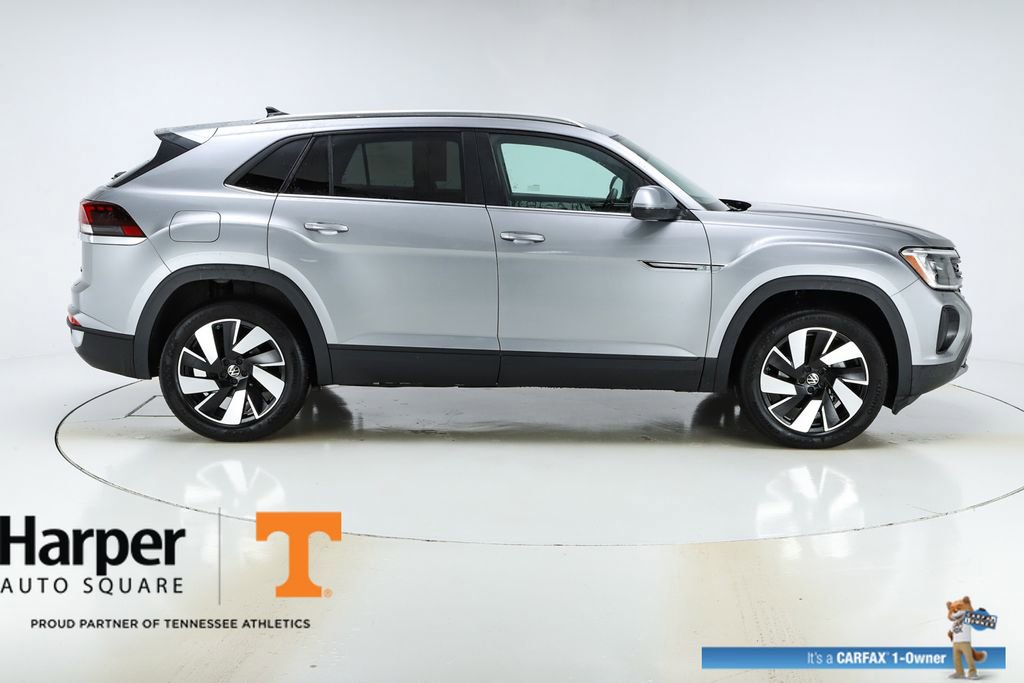 Used 2024 Volkswagen Atlas Cross Sport SE w/ Panoramic Sunroof Package image 49