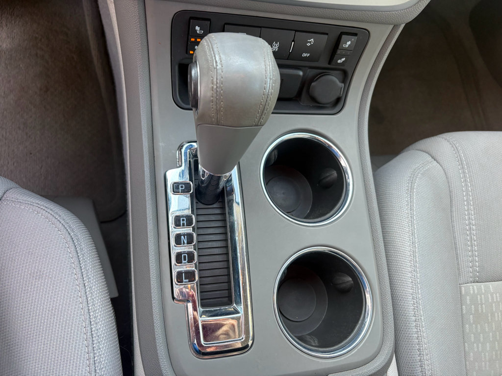 Used 2015 GMC Acadia SLE FWD image 21