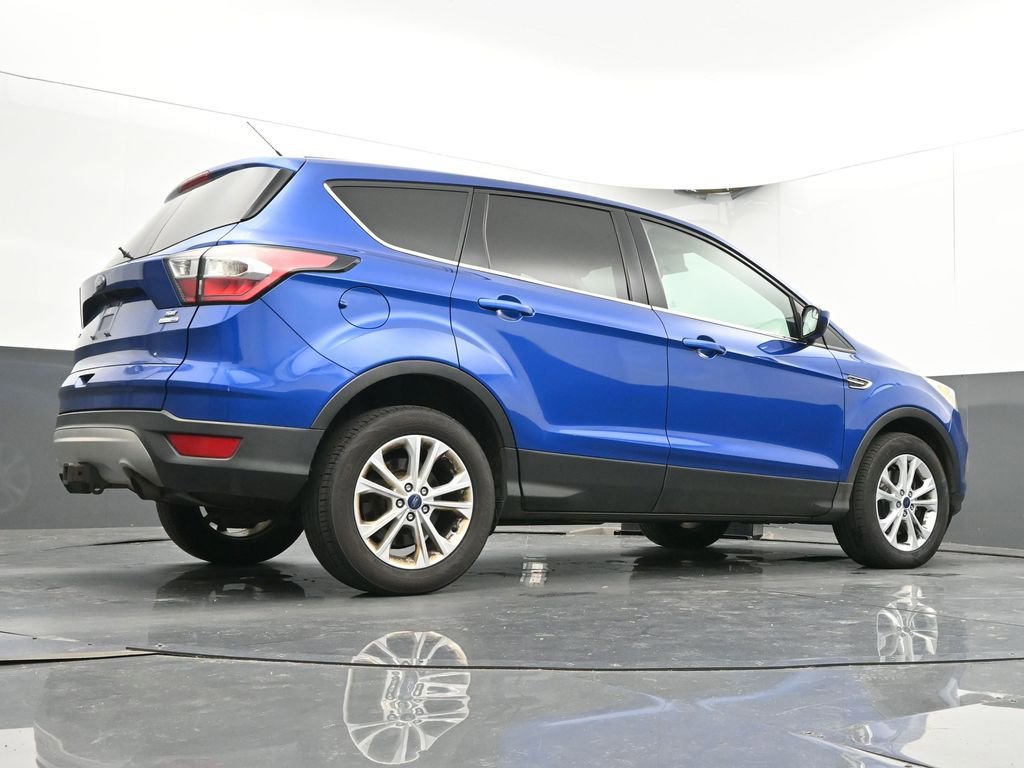 Used 2017 Ford Escape SE image 41