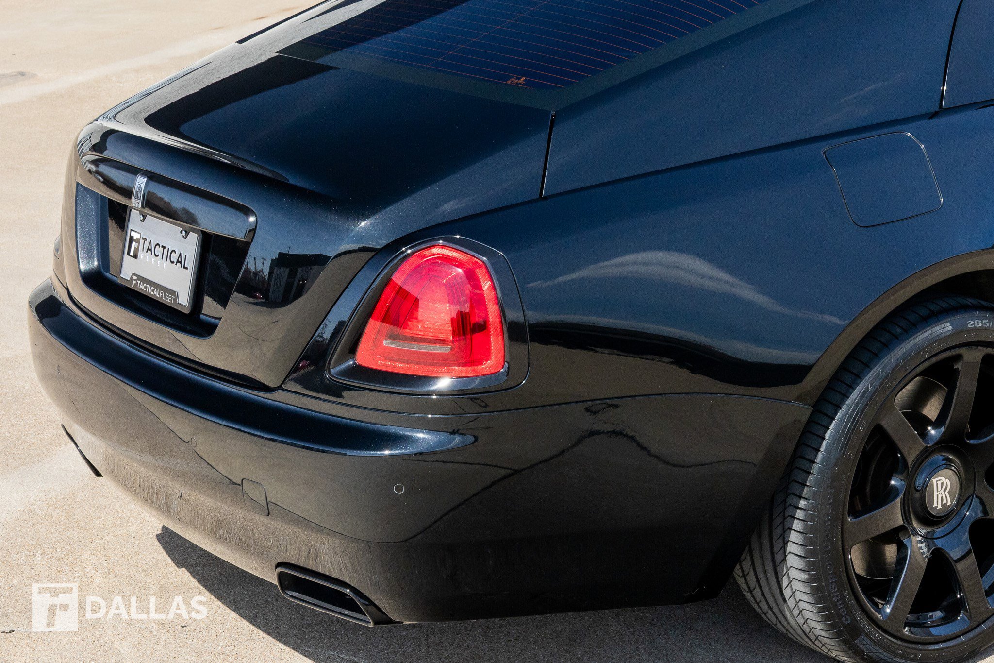 Used 2017 Rolls-Royce Wraith RWD image 17