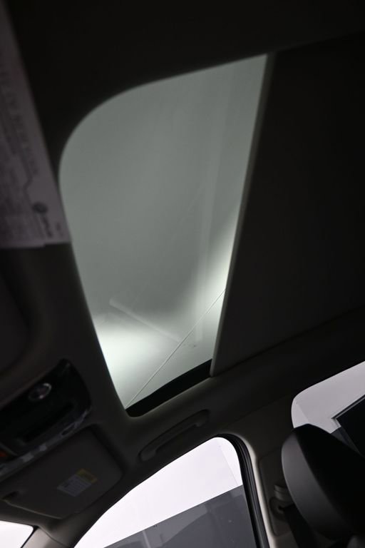 New 2025 Kia Sorento SX image 18