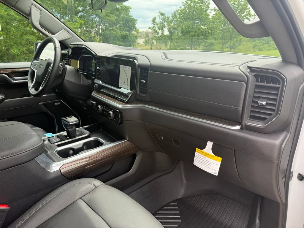 Used 2026 Chevrolet Silverado 1500 RST w/ Safety Package AWD/4WD image 24