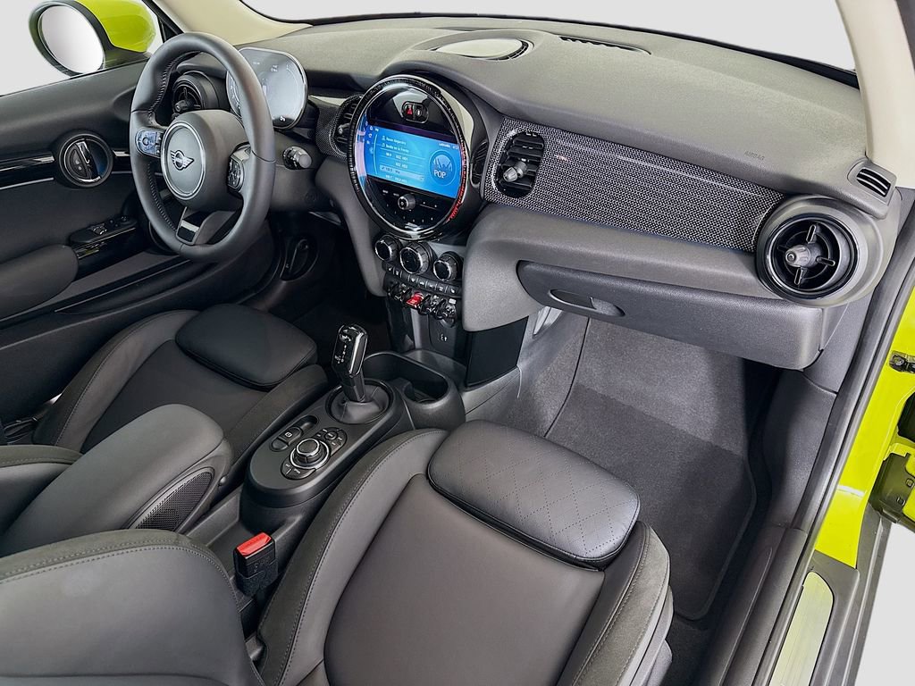 Certified 2024 MINI Cooper S w/ Signature Upholstery Package FWD image 18
