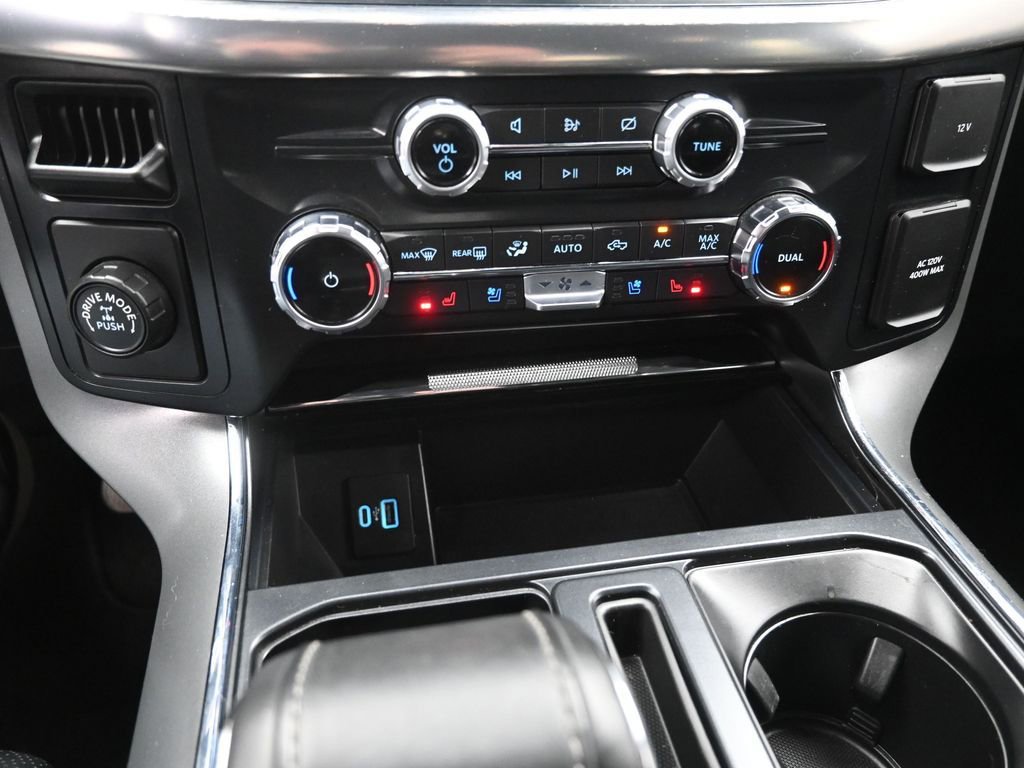 Used 2022 Ford F150 Lariat image 9