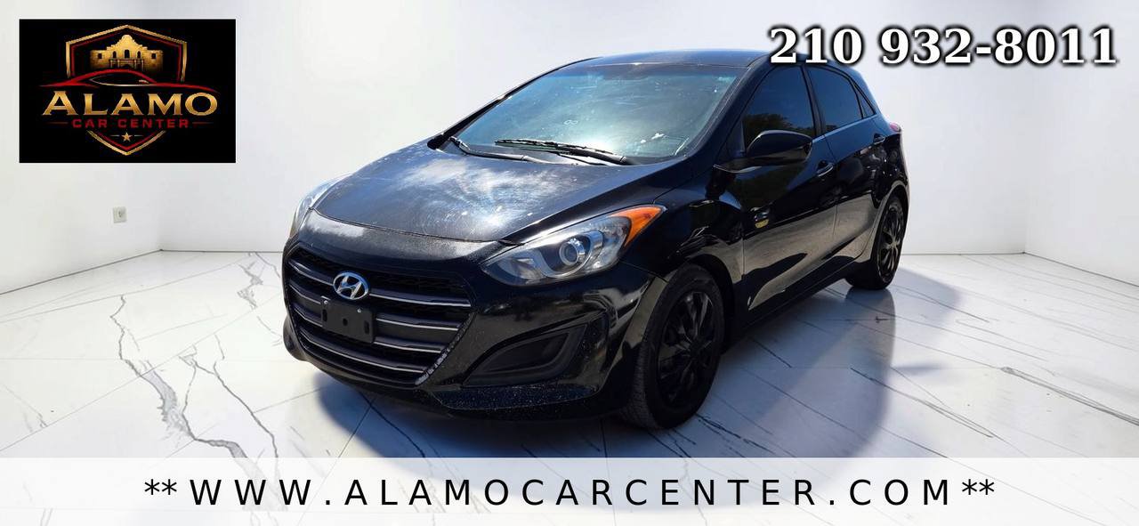 Used 2017 Hyundai Elantra GT FWD image 1