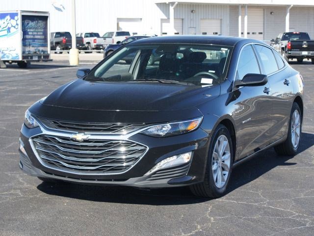Used 2024 Chevrolet Malibu LT image 2