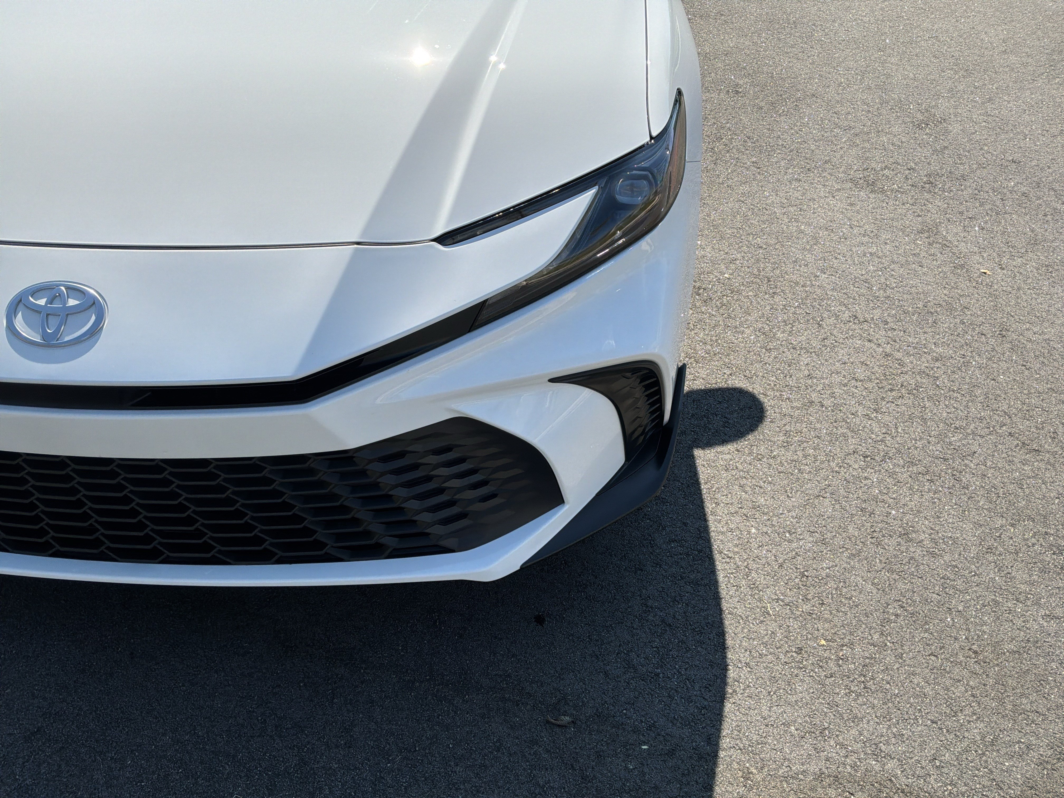 Used 2026 Toyota Camry SE w/ Multimedia Upgrade Package FWD image 6