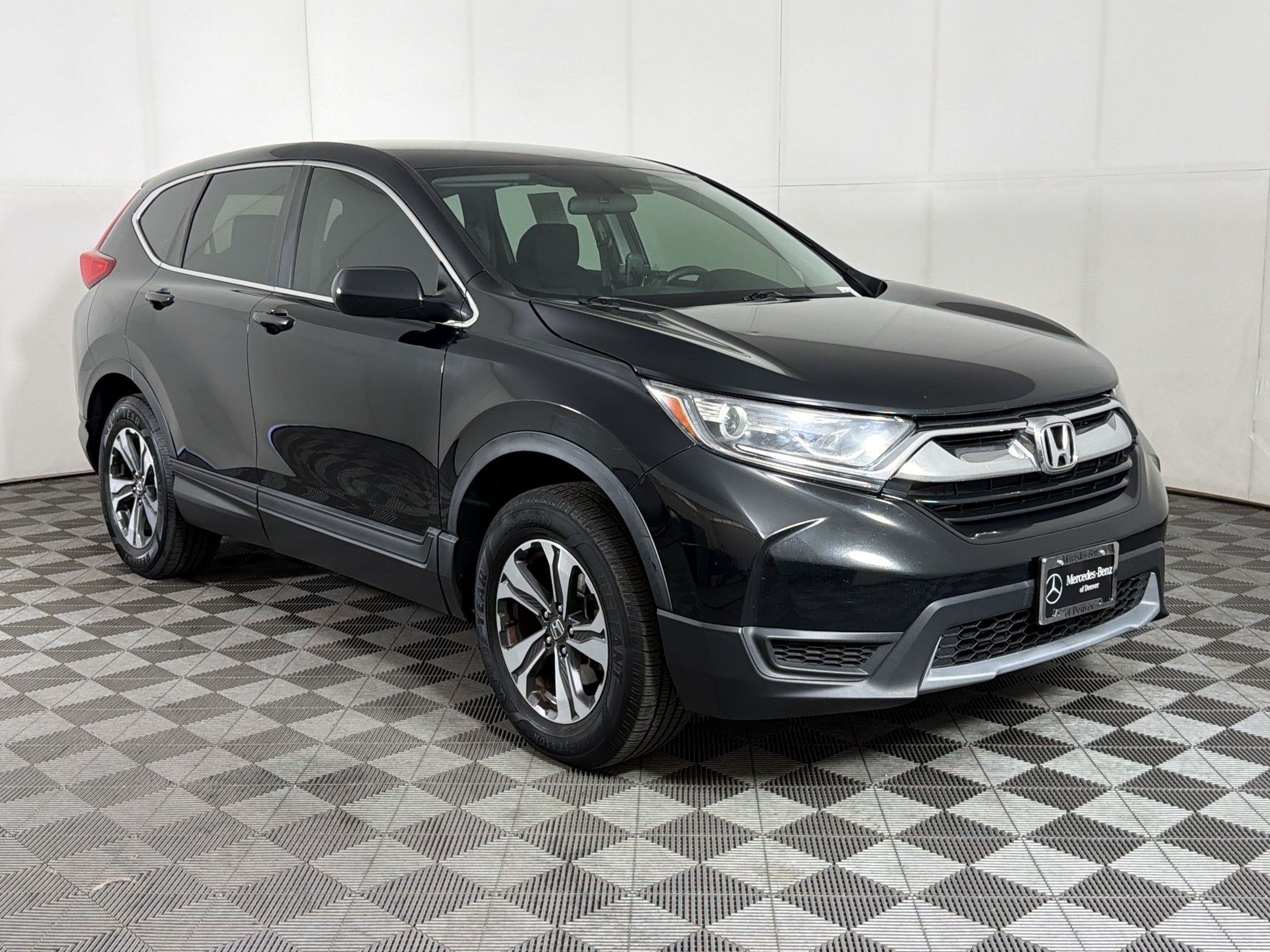Used 2017 Honda CR-V LX image 7